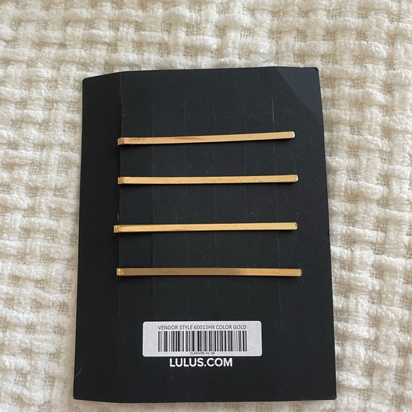 Lulus Hair Clips - Picture 4 of 4